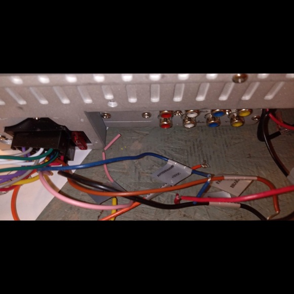 Car stereo sound stream - Picture 3 of 3